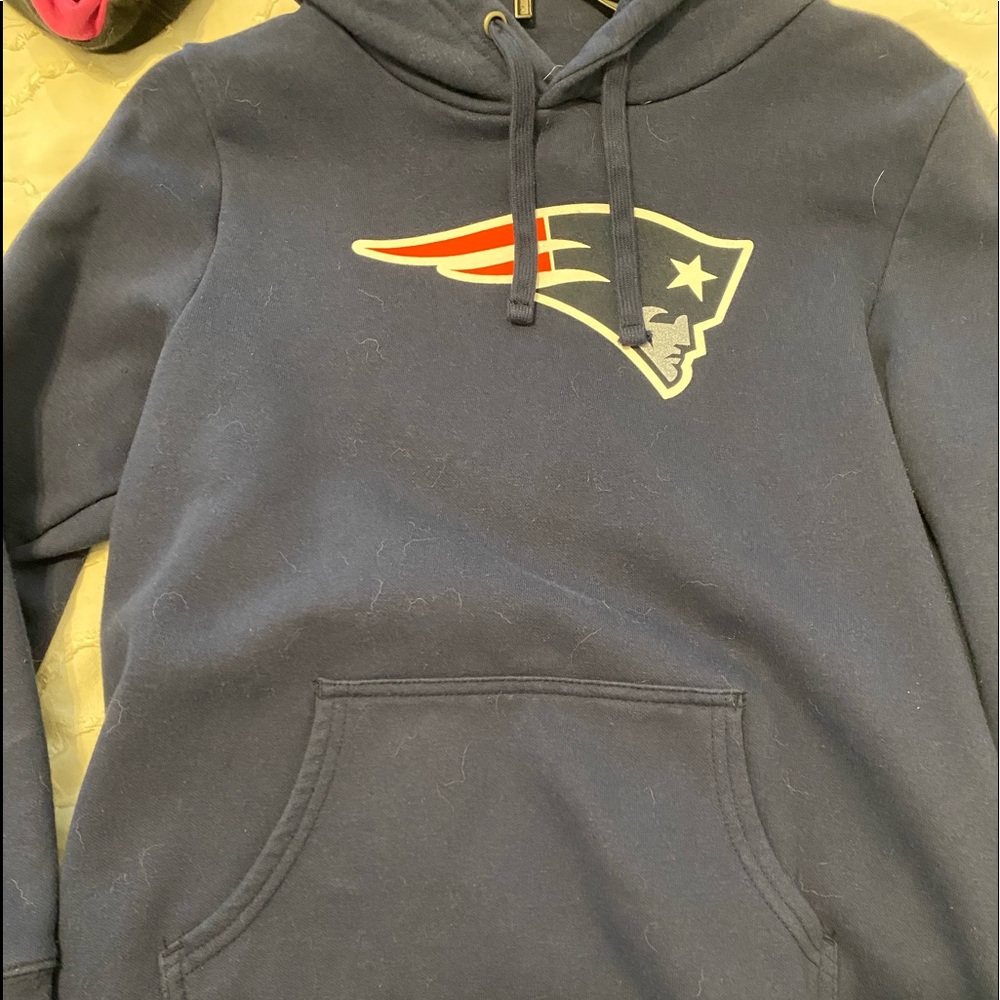 BRAND NEW WITH TAGS PATRIOTS HOODIE